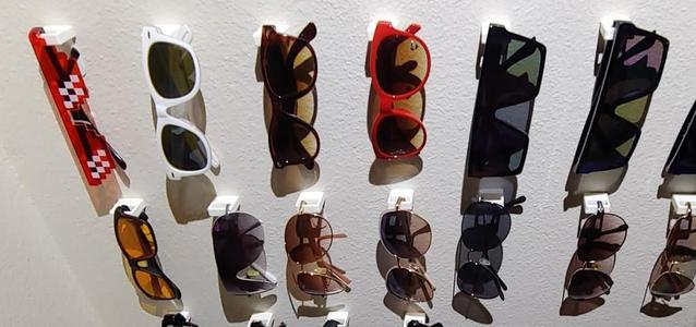 Glasses Wall Mount Display