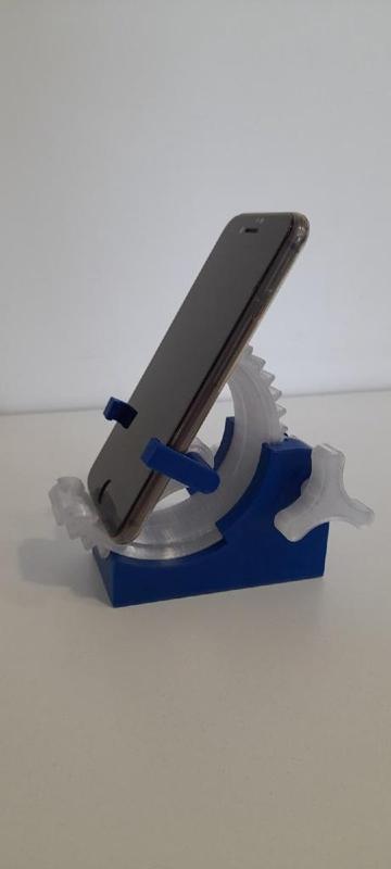 Swivel stand for smartphone