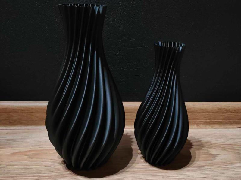 Smooth Spiral Vase