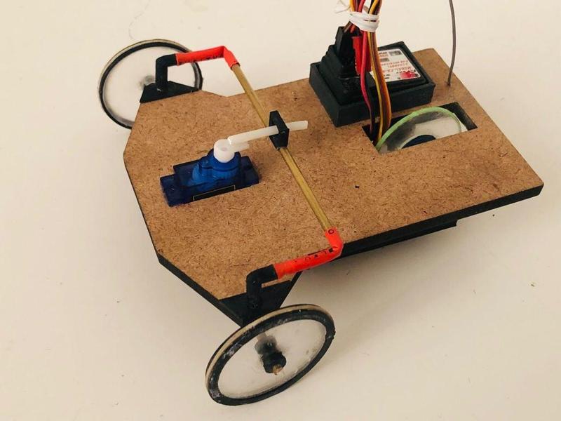 MINI VOITURE RC/VOITURE Rc homemade /handmade