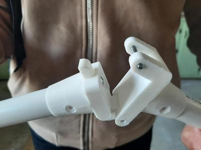 PVC Pipe Latching Axial Hinge   