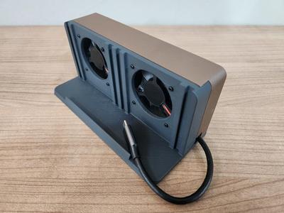 Phone dock for gaming on TV (with fans and type-c hub)
