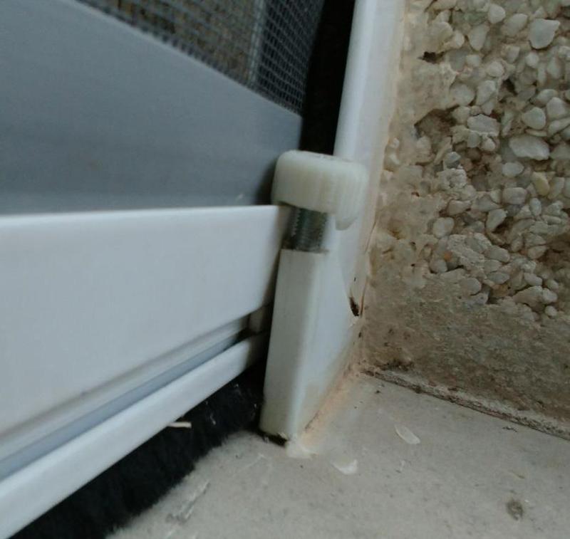 Tope retenedor mosquitera