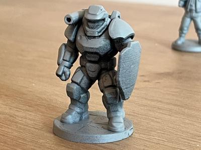miniature figurine halo