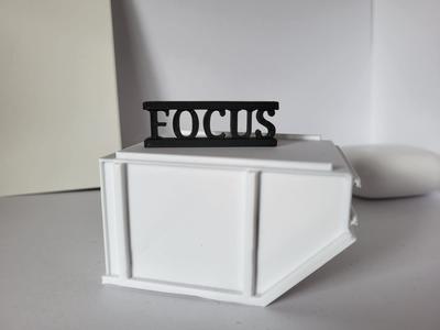 FOCUS – Motivational Sign & Keychain