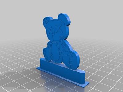 Creative Counterfeit Statue