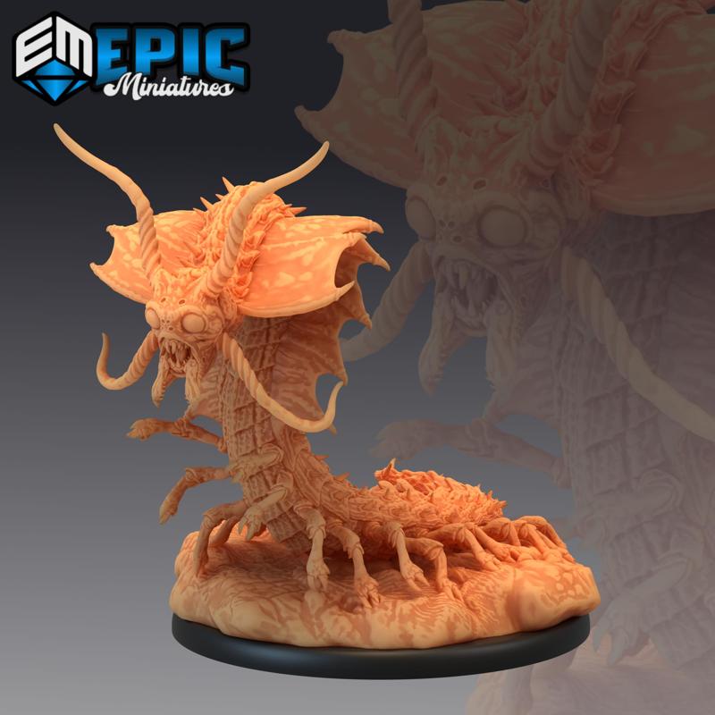 Young Remorhaz Crawling / Arctic Centipede / Snow Monster