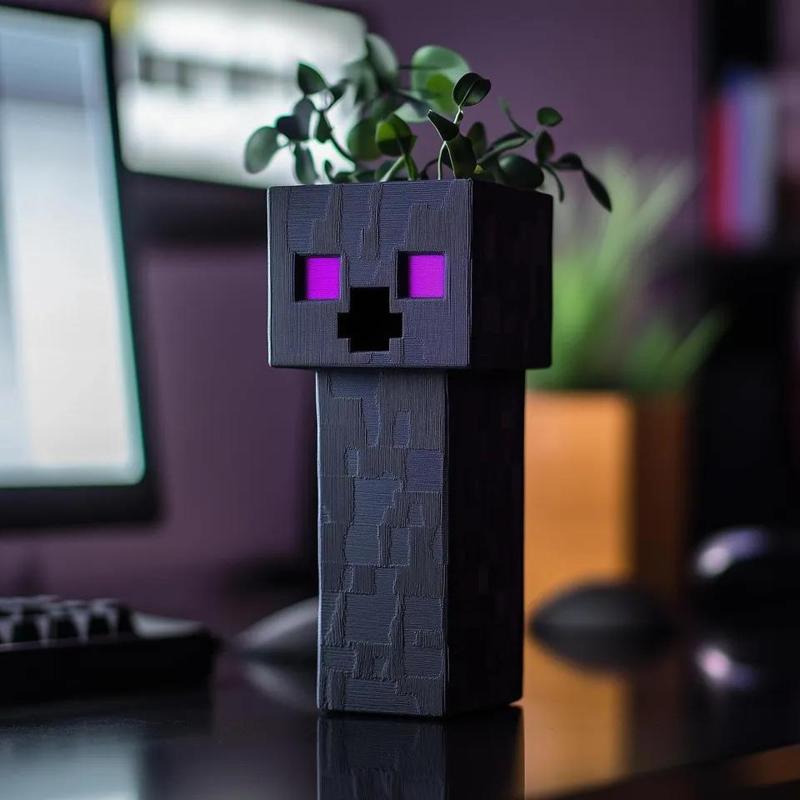 Enderman-Creeper-Inspired Minecraft Desktop Figurine   