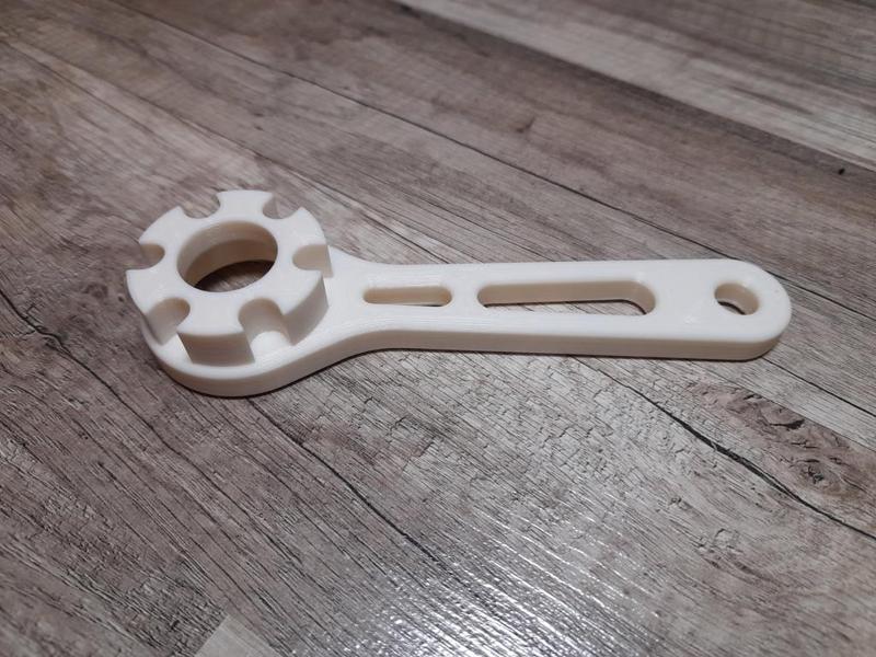 Water filter key for Geiser