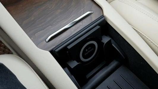 Tesla Phone Qi Dock