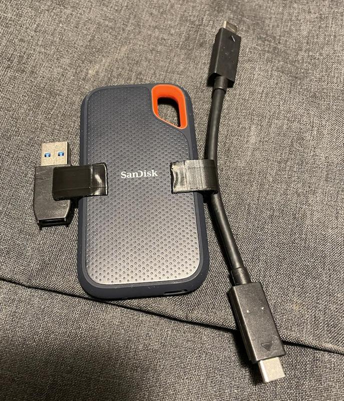 SanDisk (SSD) holder
