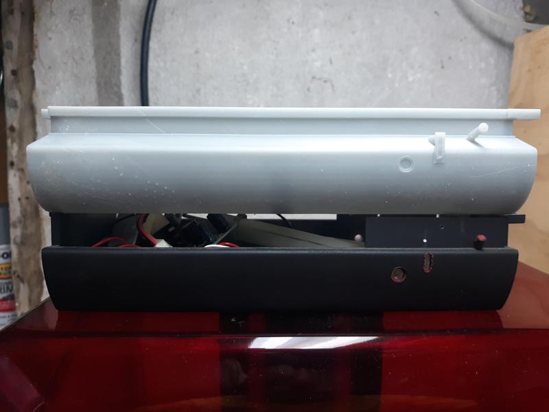 USA Trains SD40 Upgraded Fuel Tank