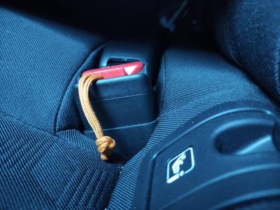 Toyota yaris belt mute silence