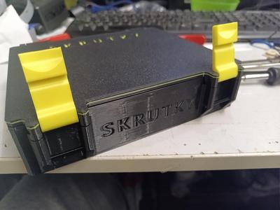 Box for small screws 180mm x 150mm