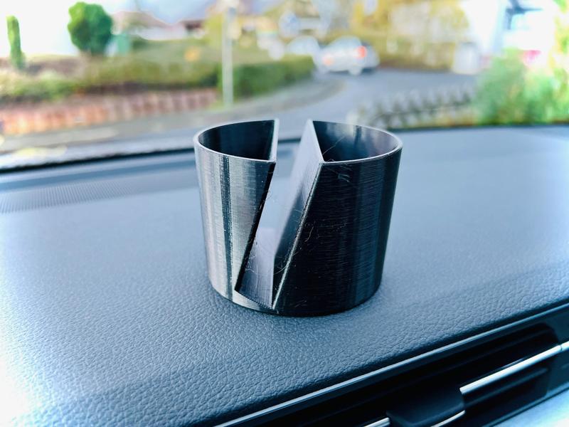Universal mobile phone and I-CLIP insert for cup holder - Universeller Handy und I-CLIP-Einsatz für Getränkehalter