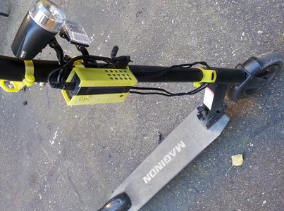 Power Supply fixture for E-Scooter 38mm head tube