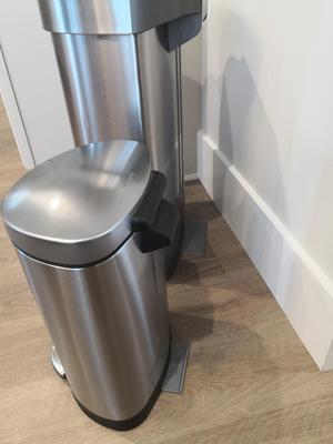Trash can stop