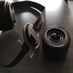 Lens caps holder for Panasonic Lumix hybrids GX80 GX85 GX9 GX8... series