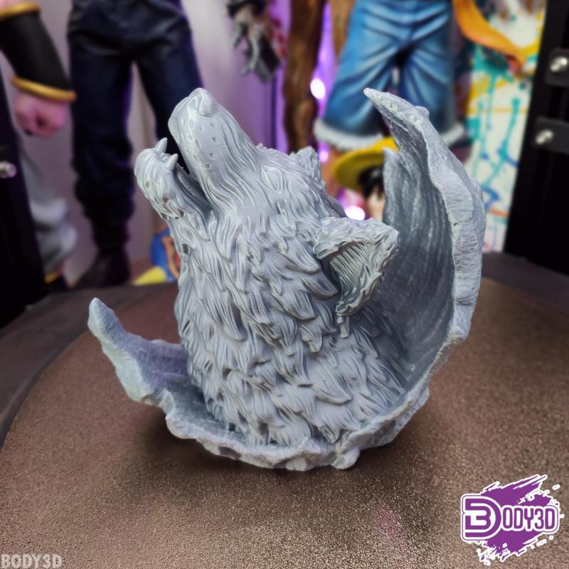 Howling Wolf - Rock & Wood