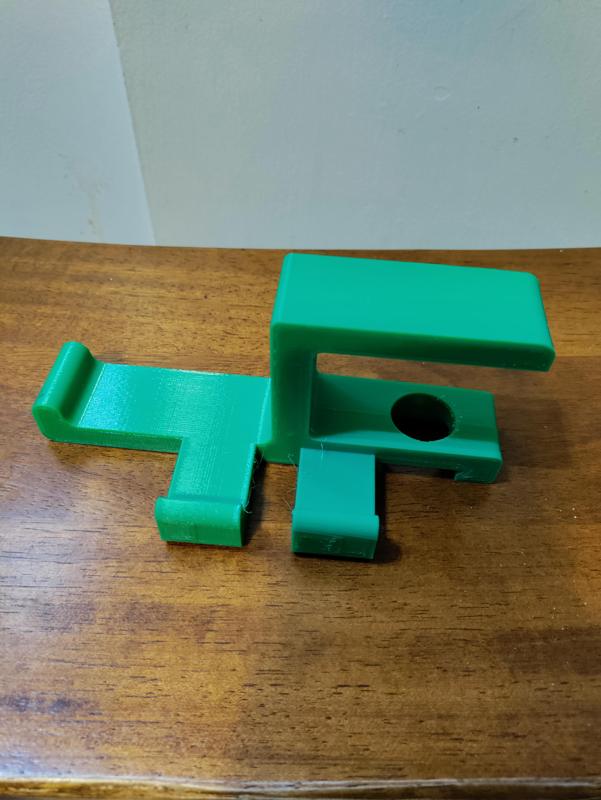 VR Headset Hanger V1