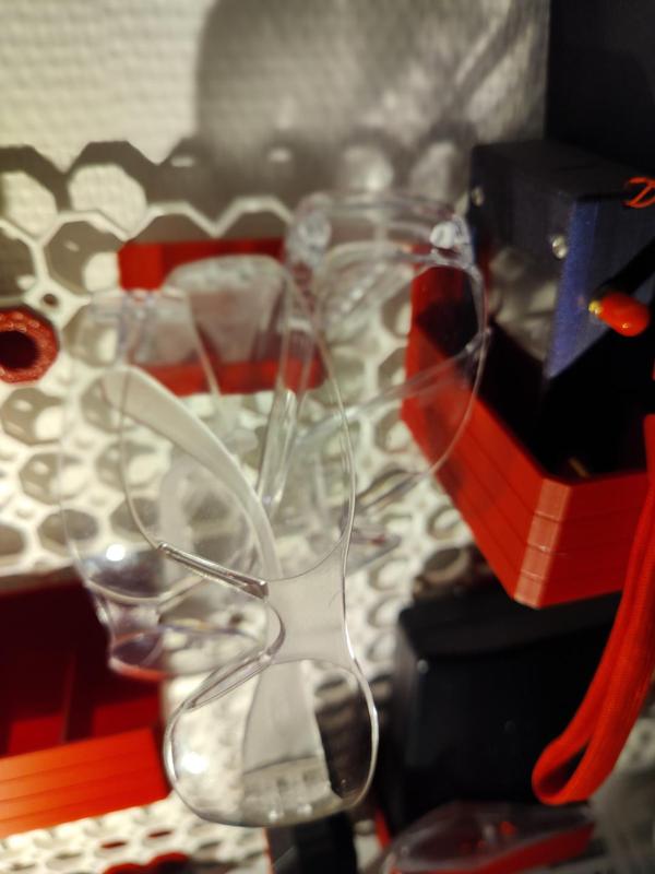 Simple tray - Safety glass hanger