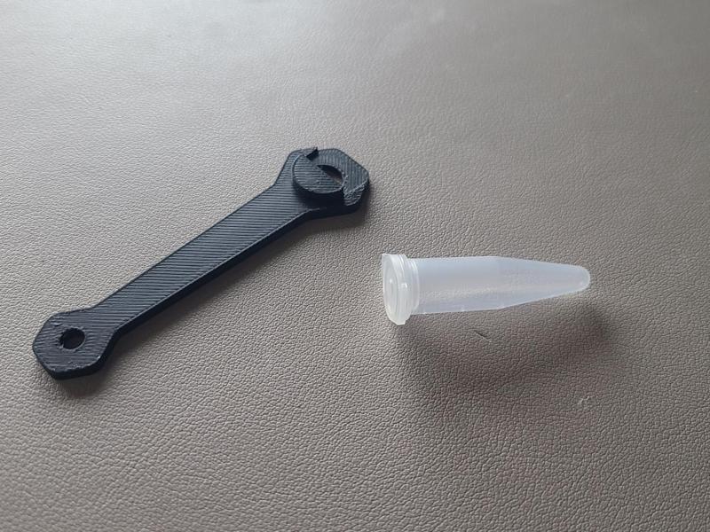 Centrifuge Tube Cap Opener 