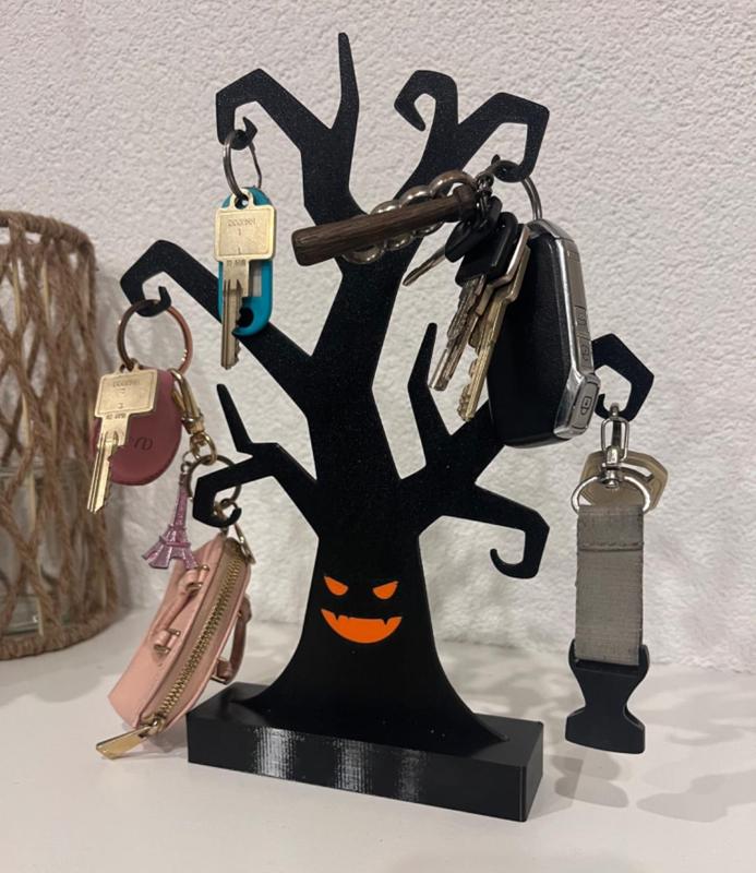 Halloween Key Tree