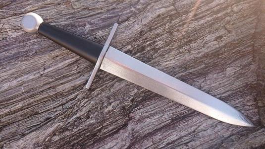 Dagger knife