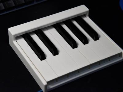 Piano pill box