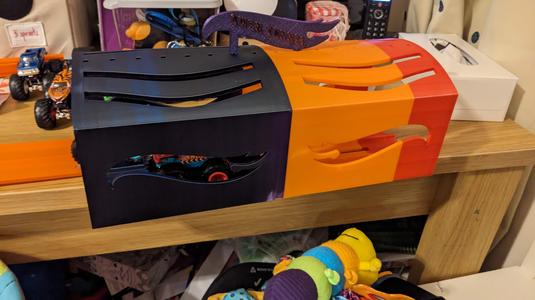 Hotwheels track 4 lane tunnel