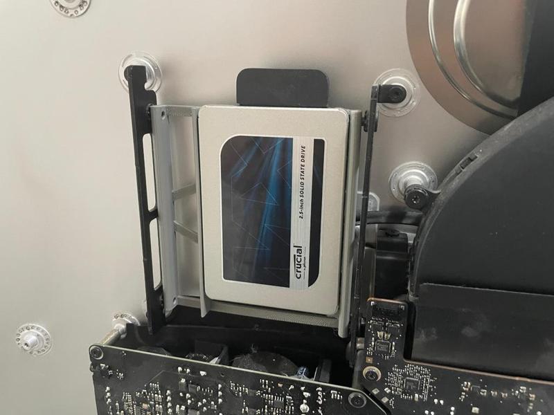 2.5" to 3.5" hard drive adapter for iMac