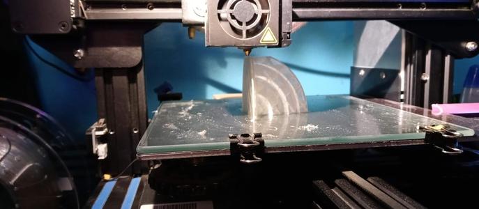 Deco mini shelf with hole for hanging