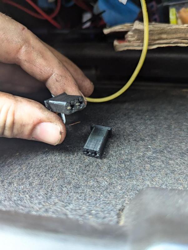 Audi 2 Pin Diagnostic Connector