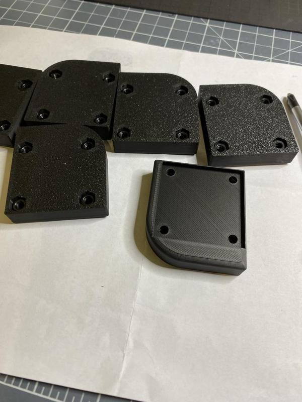 Wheels adapter for Ikea Samla 22l