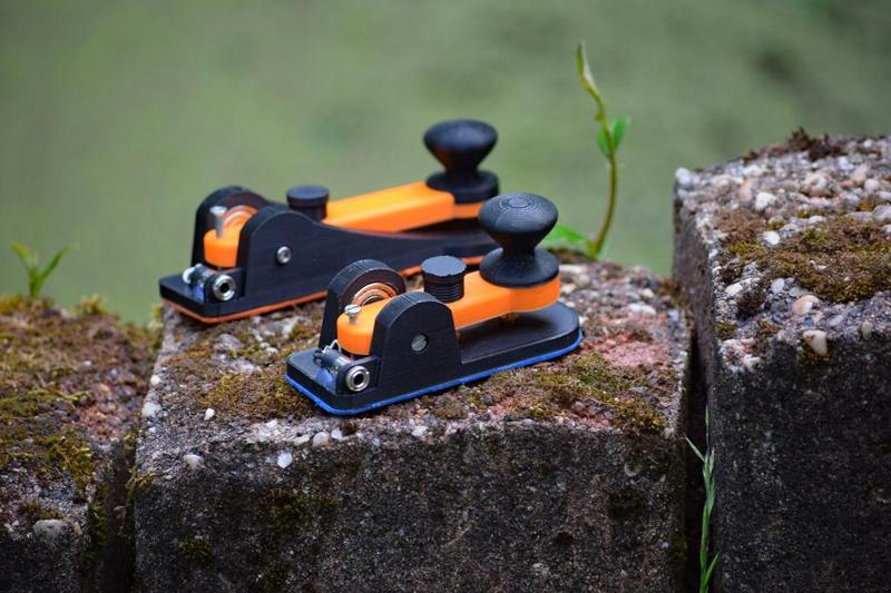 Straight Morse Key - Compact With Magnets - By DJ9FM