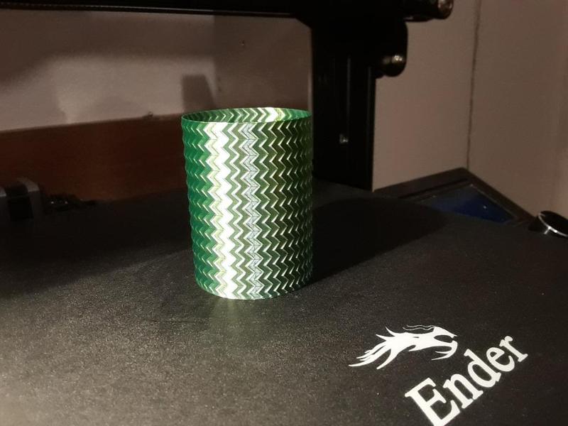 Zig-zag Vase/Container