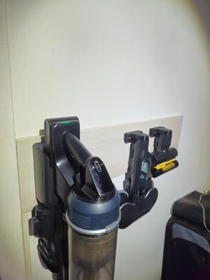 Samsung Jet 75/85/95 (or bespoke jet) accessory holder