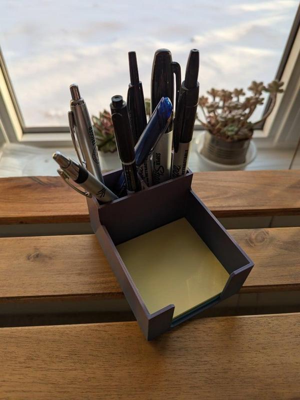 Sticky Note + Pen Holder