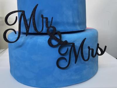 Mr & Mrs Floating cake topper 