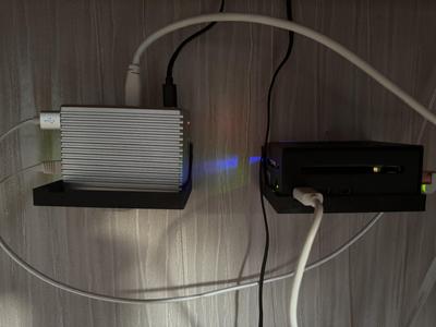Wall mount for Raspberry Pi5 in Geekworm Case for NVMe SDD