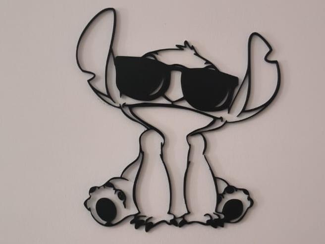 Sunglasses stich wall art