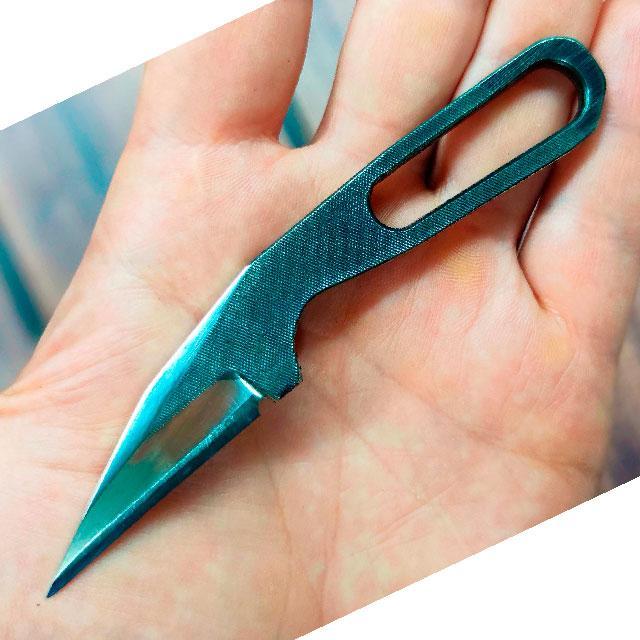 Skeleton mini knife from a metal file