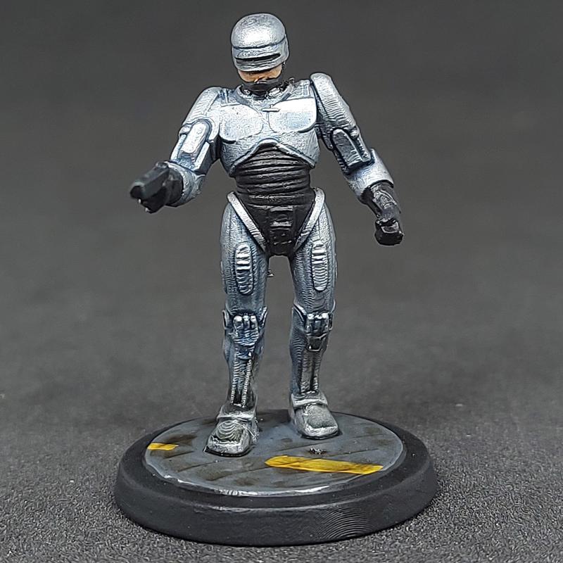 Modern Day Survivor Series 14 -  Robot Officer, PRE-SUPPORTED