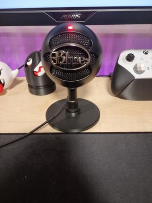 Blue Snowball iCE stand