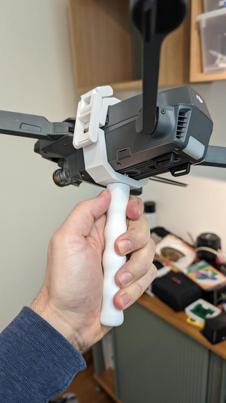 Mavic Pro Handle with print-in-place Latch