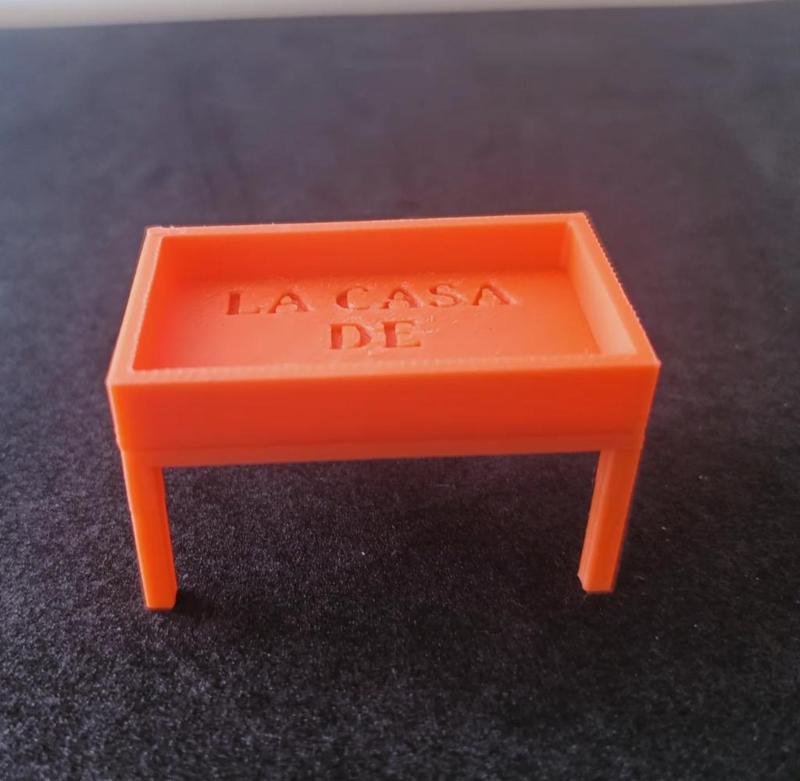 MiniDesk to store small electric parts, with the text "Casa de Papel"