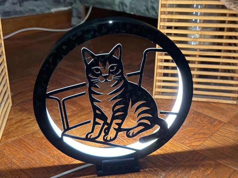 LED Ring Lamp with Cat-Themed Frame