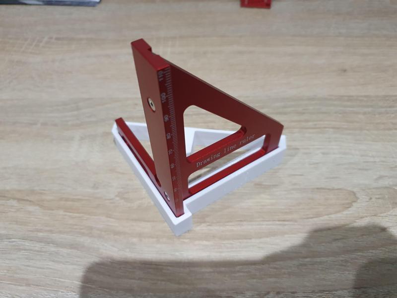 Uholník Carpenter Square holder