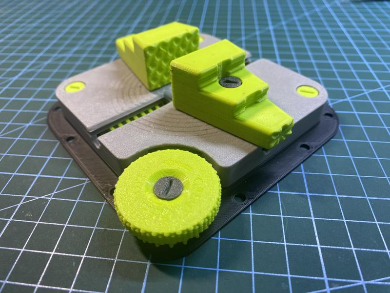 Four-sided Jaw for 3d printed vise