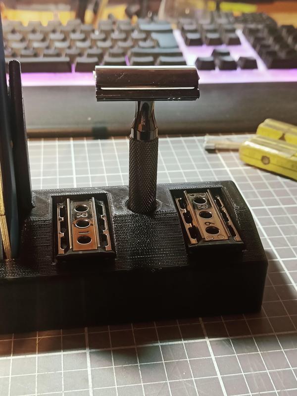 Rockwell Razor 6 C/S Stand